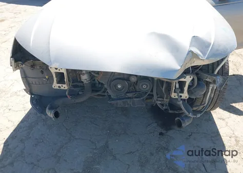 2017 Audi A4 2.0T Ultra Premium z USA, uszkodzony, nr VIN WAUGMAF40HN058723